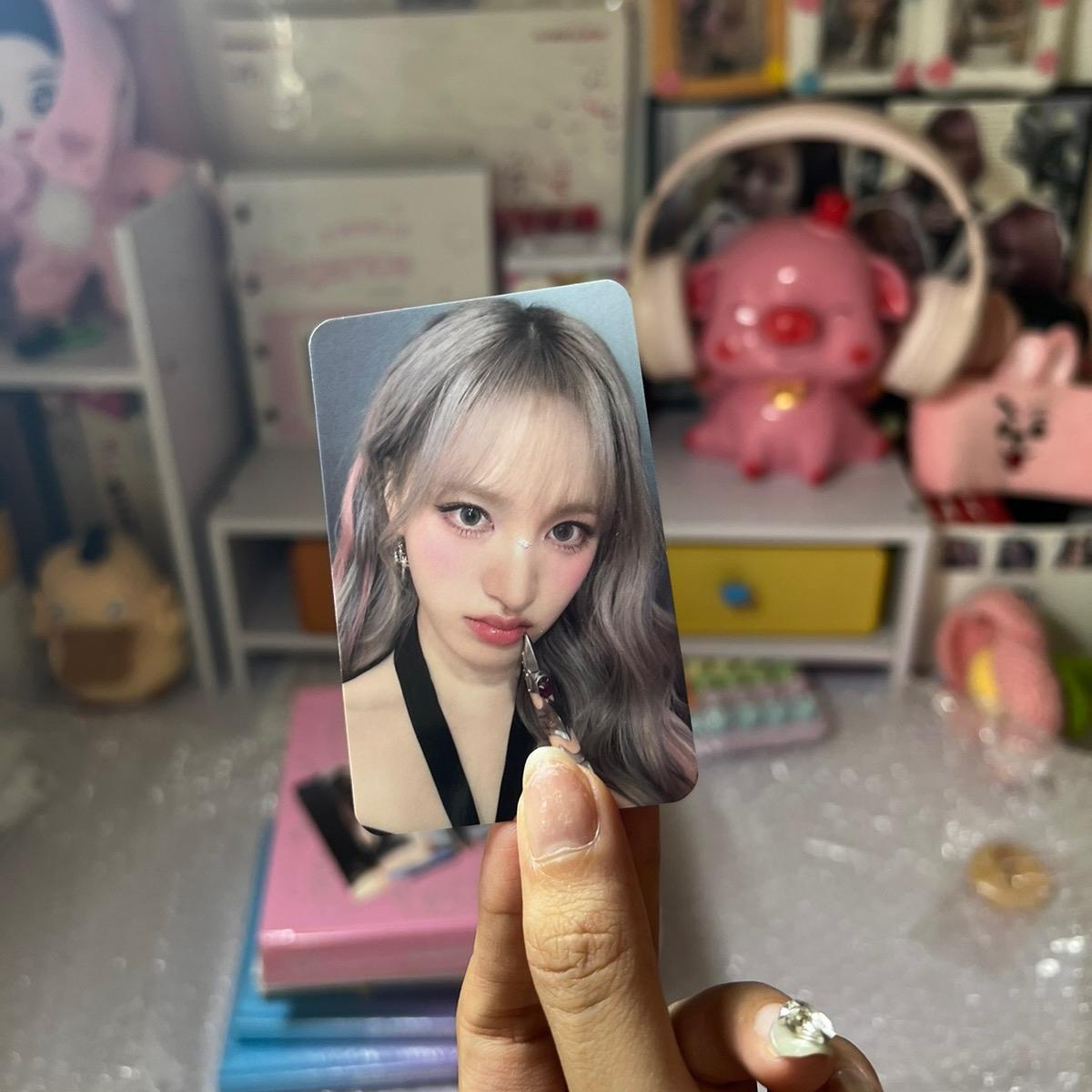 Photocard IVE SWITCH chính hãng, thẻ ảnh bo góc IVE chính hãng