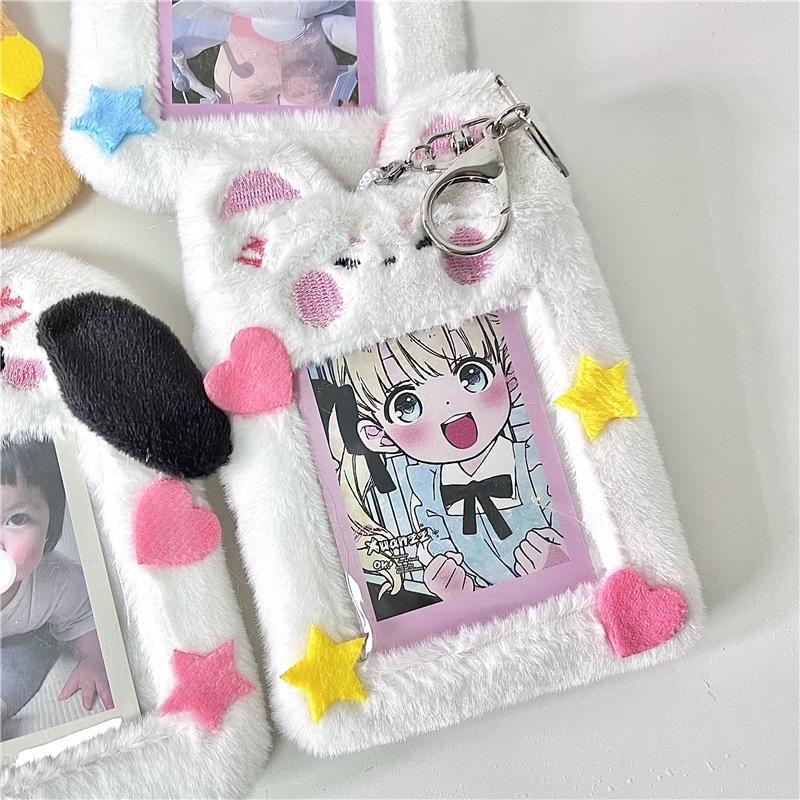 Tổng hợp mẫu standee, holder, frame đựng thẻ bo góc bắt trend