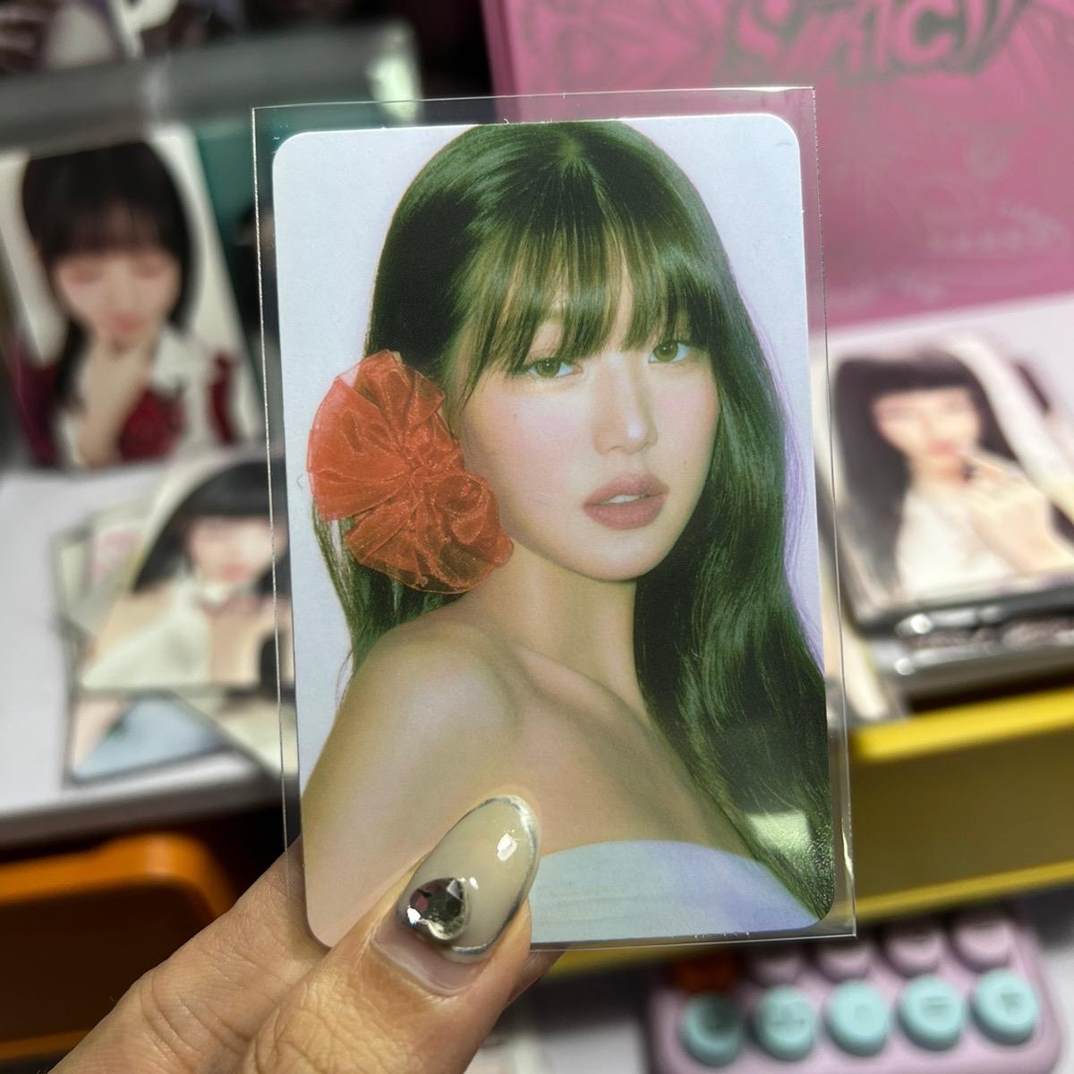 Photocard IVE SWITCH chính hãng, thẻ ảnh bo góc IVE chính hãng