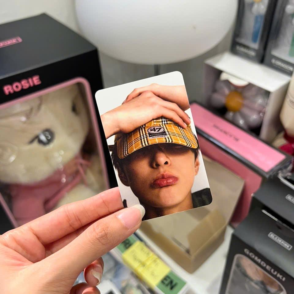 Photocard Cortis GREENGREEN official - Thẻ ảnh bo góc chính hãng