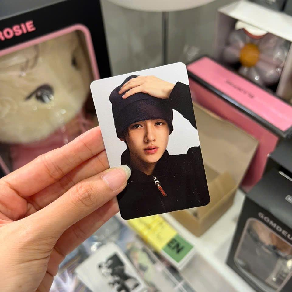 Photocard Cortis GREENGREEN official - Thẻ ảnh bo góc chính hãng