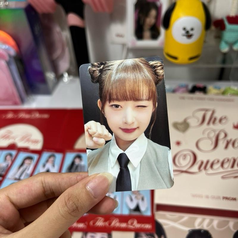 IVE THE FIRST FAN CONCERT [The Prom Queens]