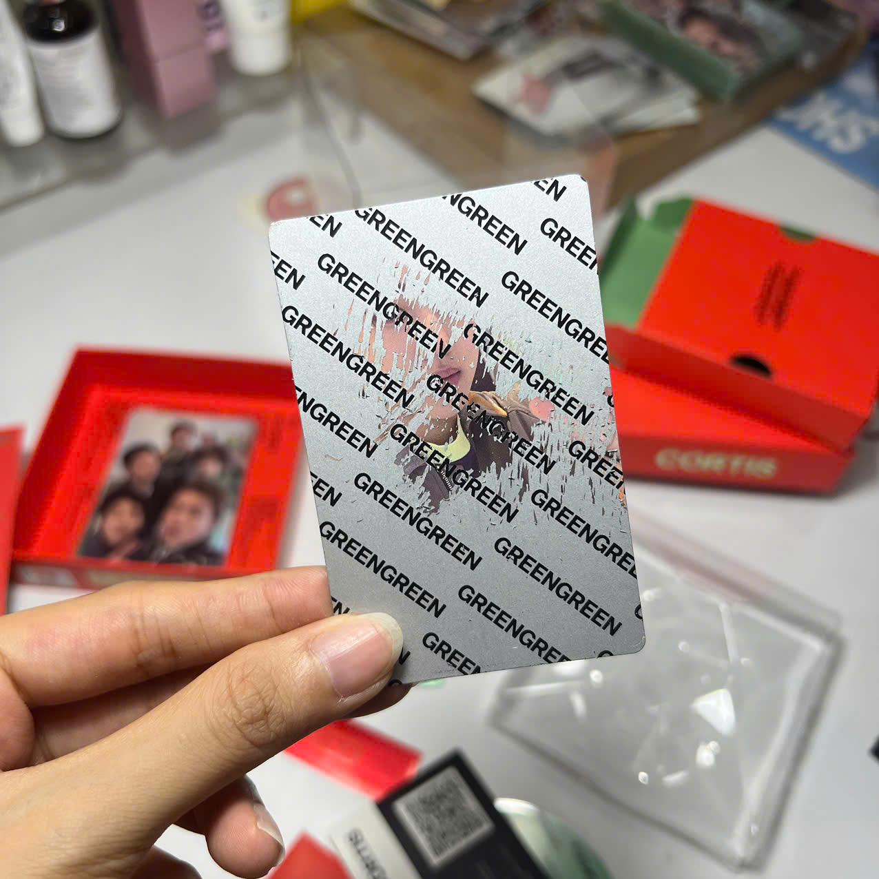 Photocard Cortis GREENGREEN official - Thẻ ảnh bo góc chính hãng