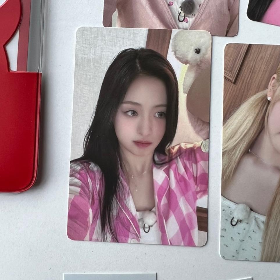 Photocard BABYMONSTER Rose Day Lucky Draw Event - Thẻ ảnh bo góc Babymonster