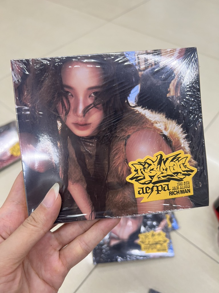aespa - Rich Man (6th Mini Album)