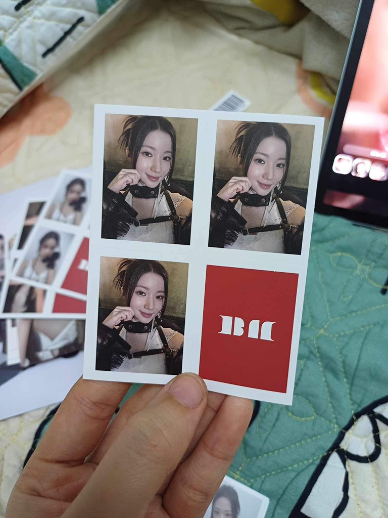 Sticker BABYMONSTER POB Weverse