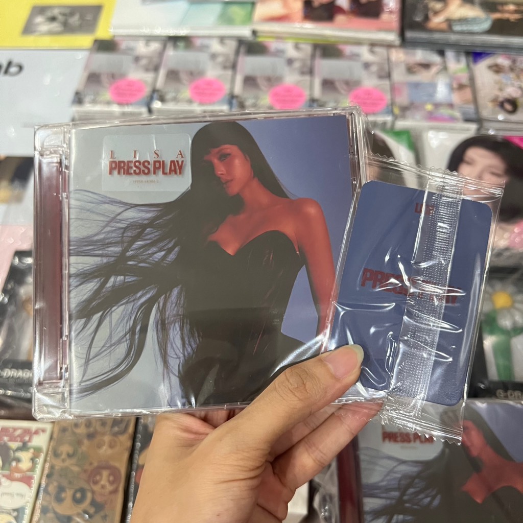 LISA PRESS PLAY
