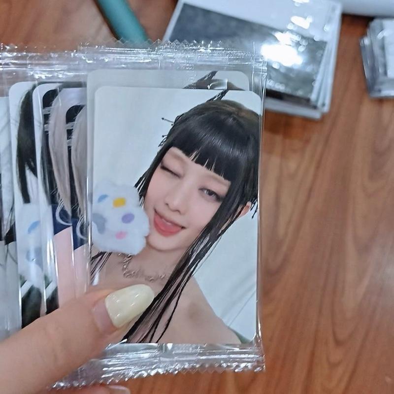 Photocard i-dle 8th mini 'We are' chính hãng