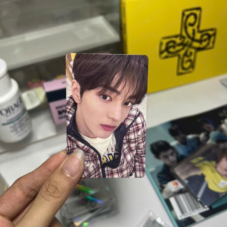 Photocard Cortis GREENGREEN official - Thẻ ảnh bo góc chính hãng