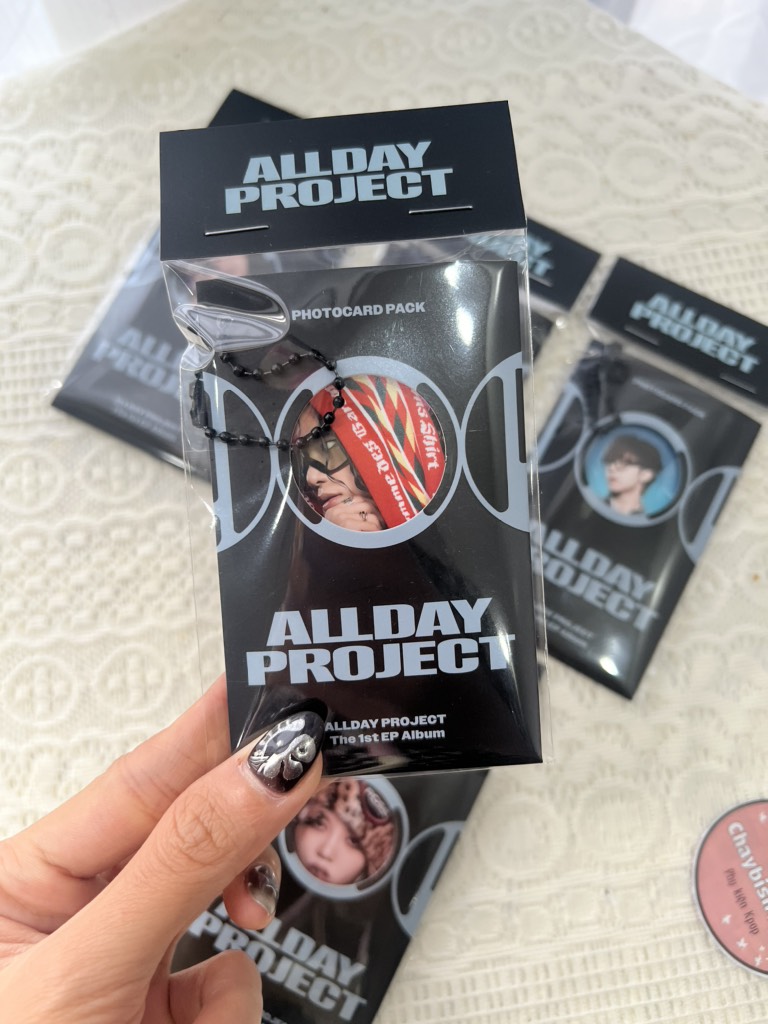 ALLDAY PROJECT - The 1st EP Album 'ALLDAY PROJECT'