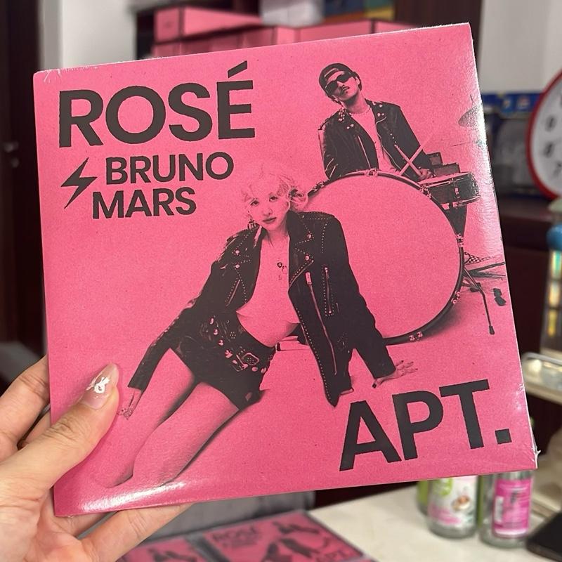 Rosé Frist Studio Album Official