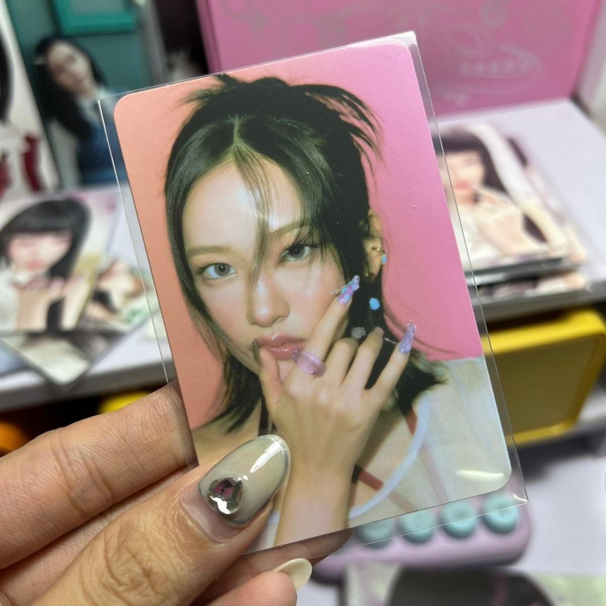 Photocard IVE SWITCH chính hãng, thẻ ảnh bo góc IVE chính hãng