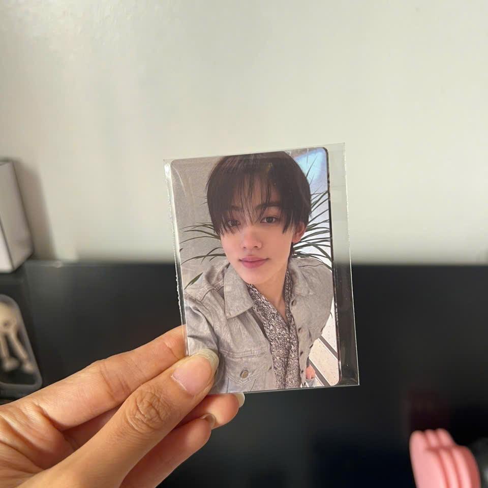 Photocard Cortis GREENGREEN official - Thẻ ảnh bo góc chính hãng