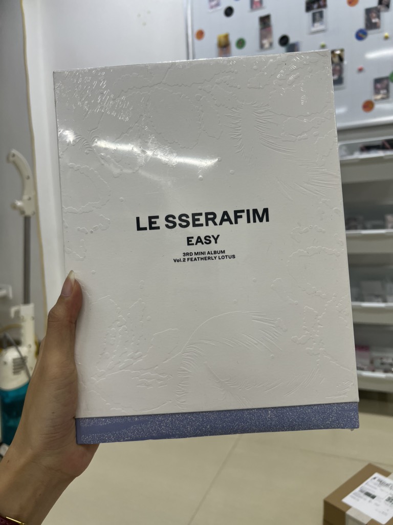 Album Le Sserafim EASY Official - Album ảnh chính hãng Le Sserafim EASY