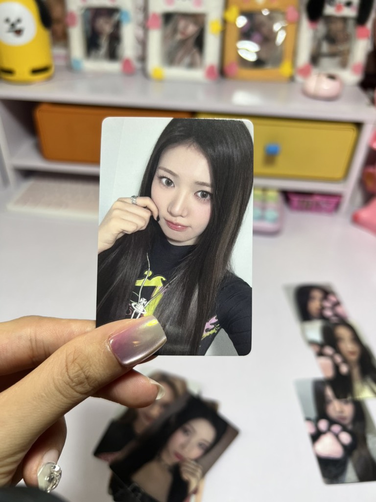 Photocard BABYMONSTER Rose Day Lucky Draw Event - Thẻ ảnh bo góc Babymonster