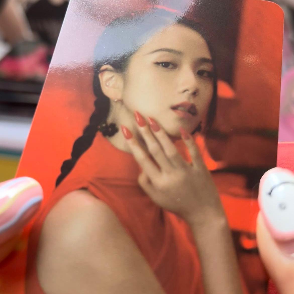 [ME] JISOO PHOTO CARD FOLDER