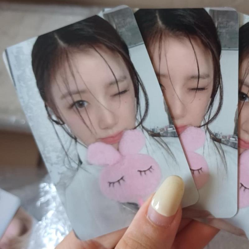 Photocard i-dle 8th mini 'We are' chính hãng