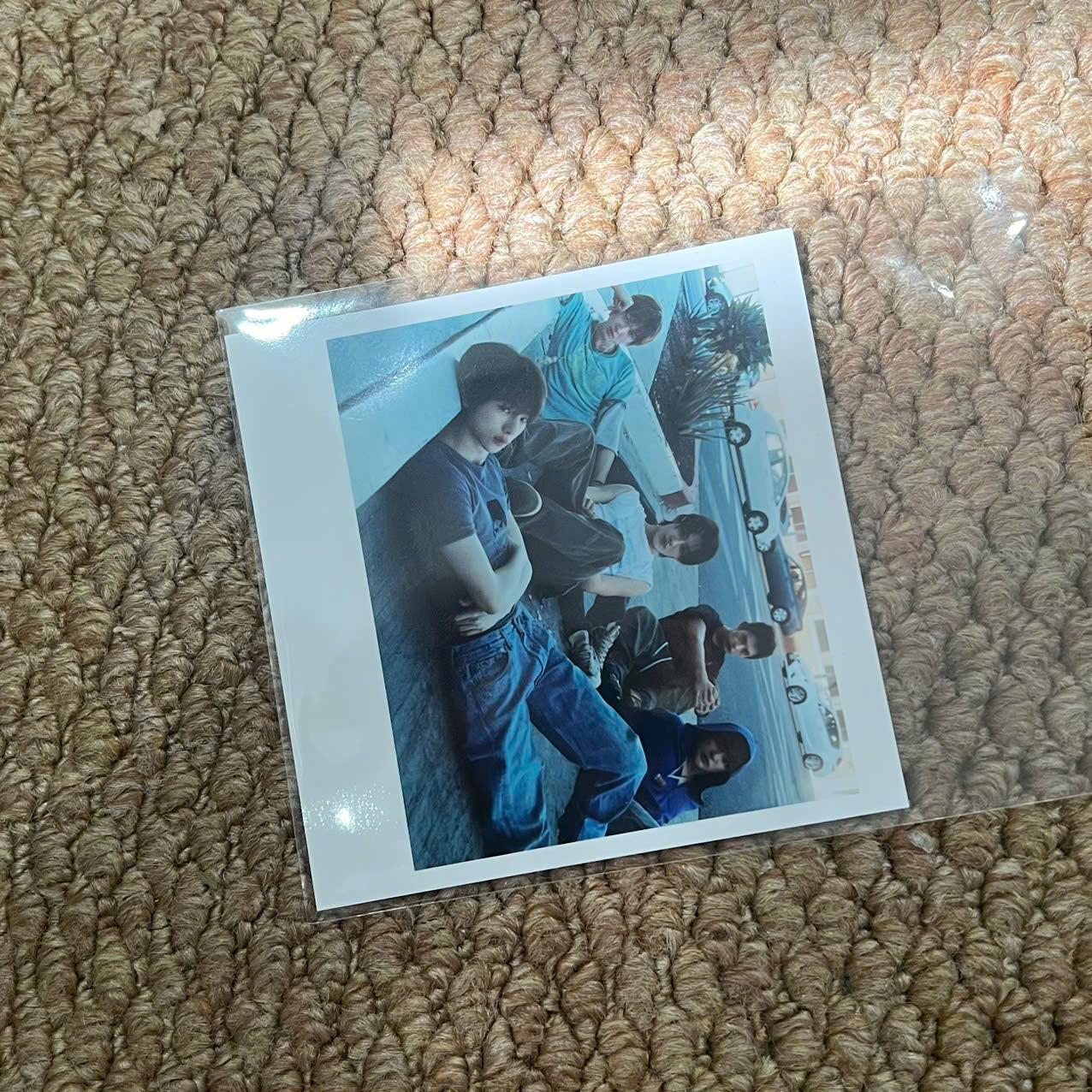 Photocard Cortis GREENGREEN official - Thẻ ảnh bo góc chính hãng