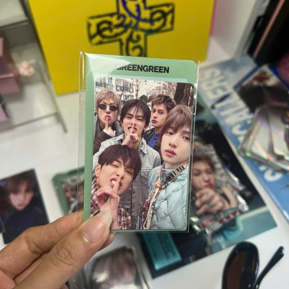 Photocard Cortis GREENGREEN official - Thẻ ảnh bo góc chính hãng