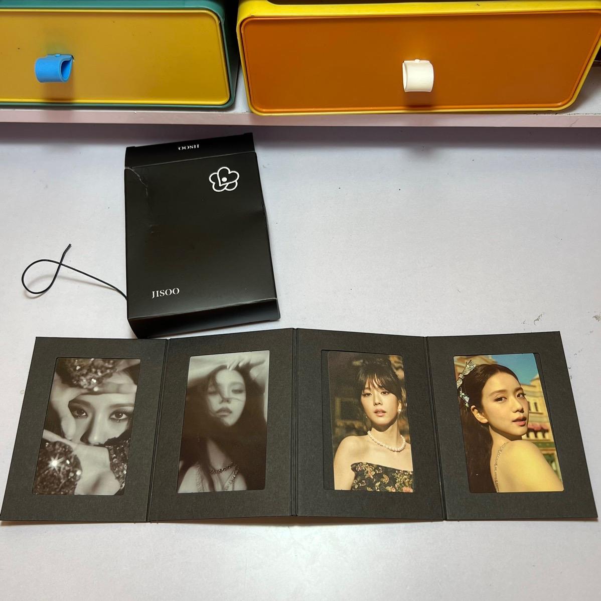 [ME] JISOO PHOTO CARD FOLDER