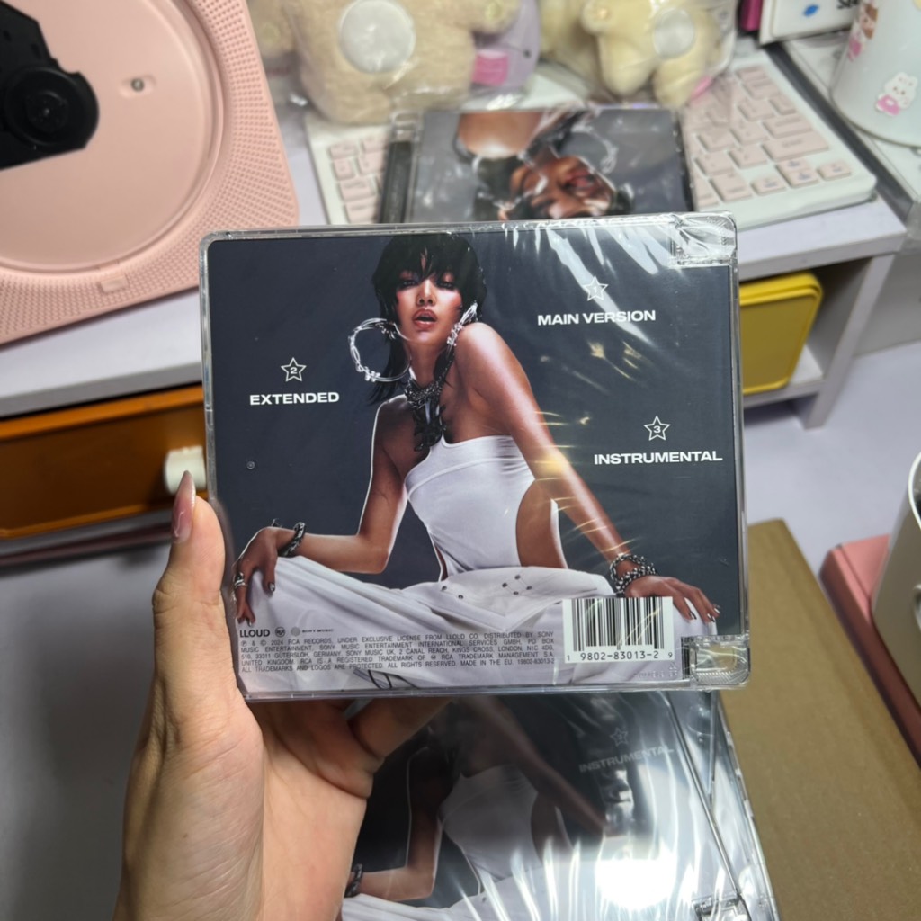 Album Rockstar Lisa Chính Hãng