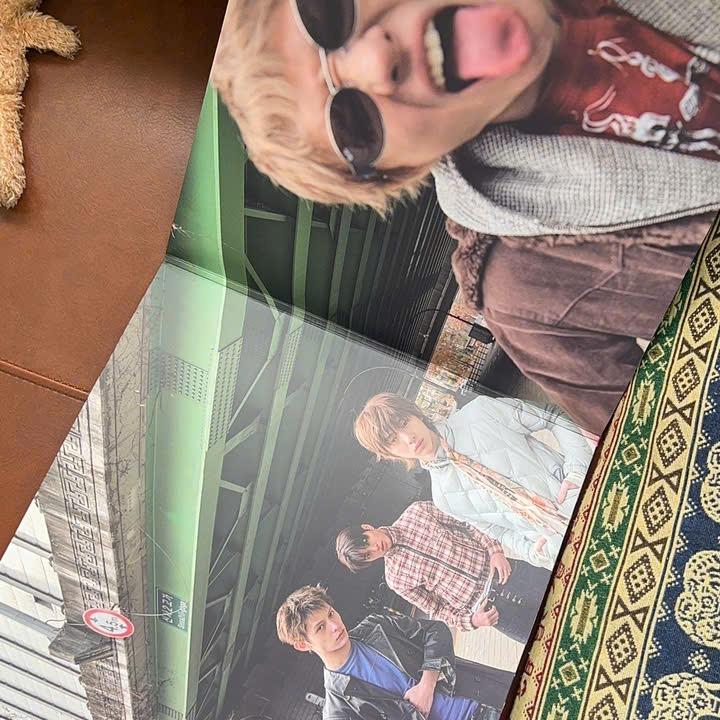 Photocard Cortis GREENGREEN official - Thẻ ảnh bo góc chính hãng