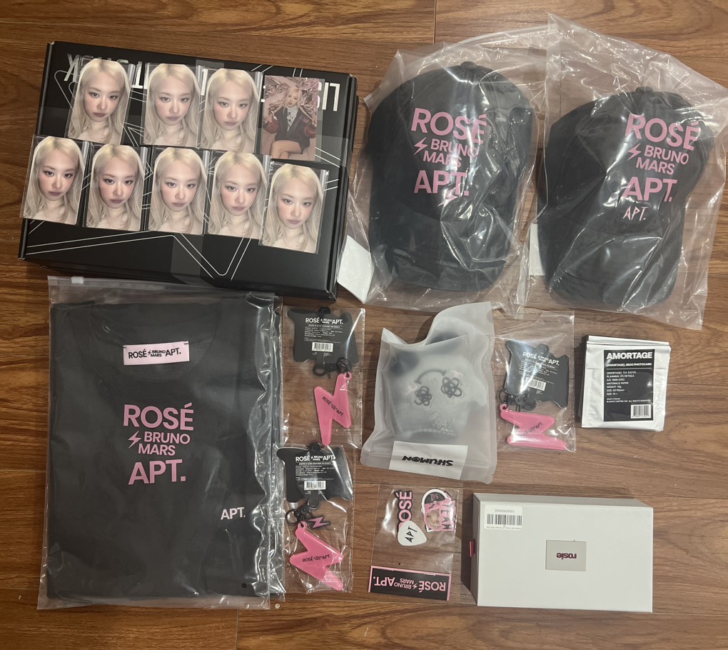 Merch Rosé APT.
