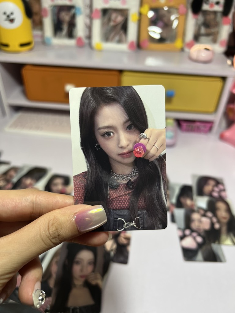 Photocard BABYMONSTER Rose Day Lucky Draw Event - Thẻ ảnh bo góc Babymonster