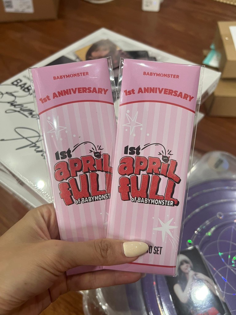 Babymonster 4 cut photo set