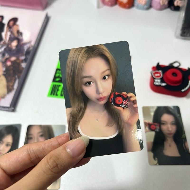 Photocard BABYMONSTER WE GO UP chính hãng