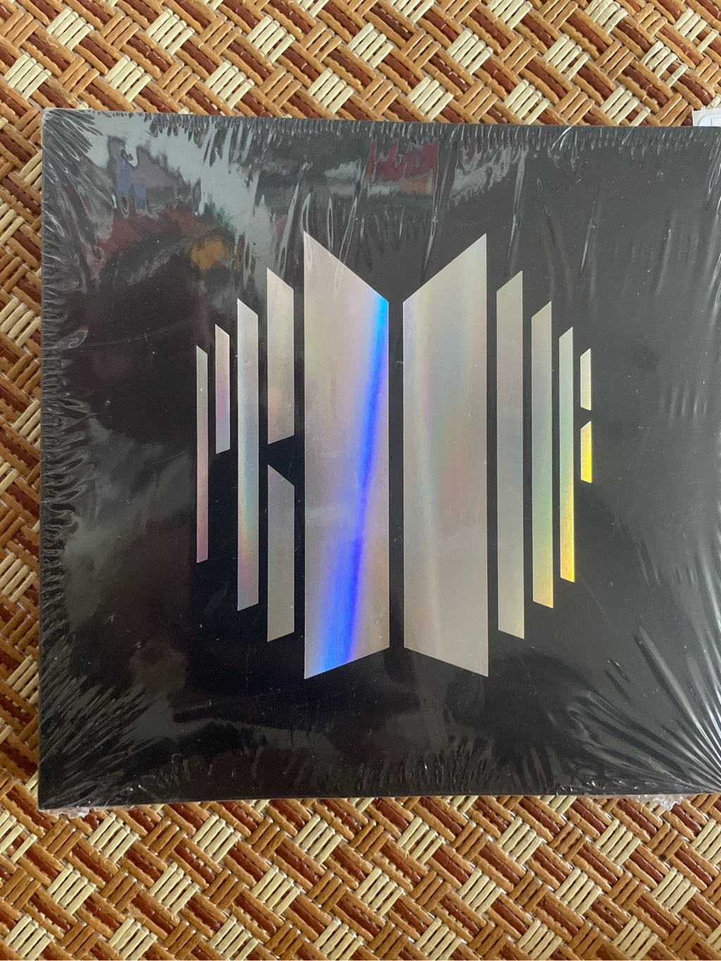Official - Album BTS Proof (nguyên seal tặng kèm toploader)