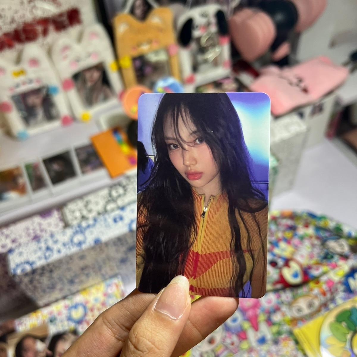 Photocard Haerin Season's Greeting 2024