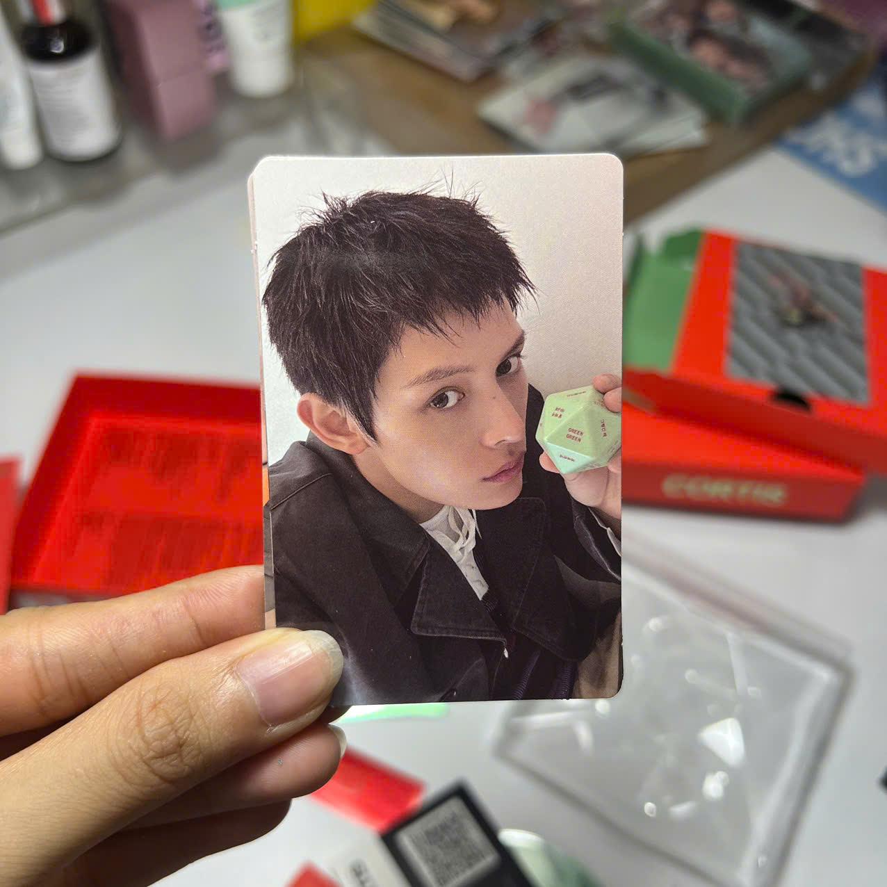 Photocard Cortis GREENGREEN official - Thẻ ảnh bo góc chính hãng