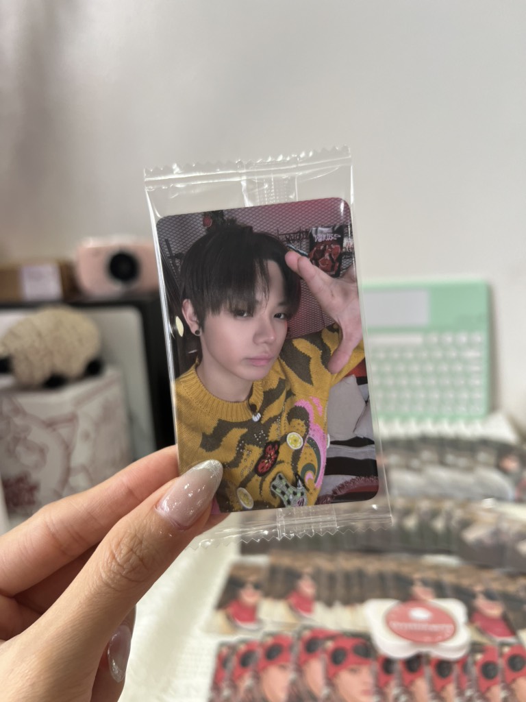 Photocard LNGSHOT chính hãng