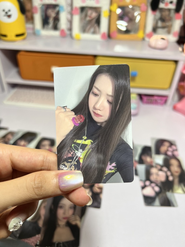 Photocard BABYMONSTER Rose Day Lucky Draw Event - Thẻ ảnh bo góc Babymonster