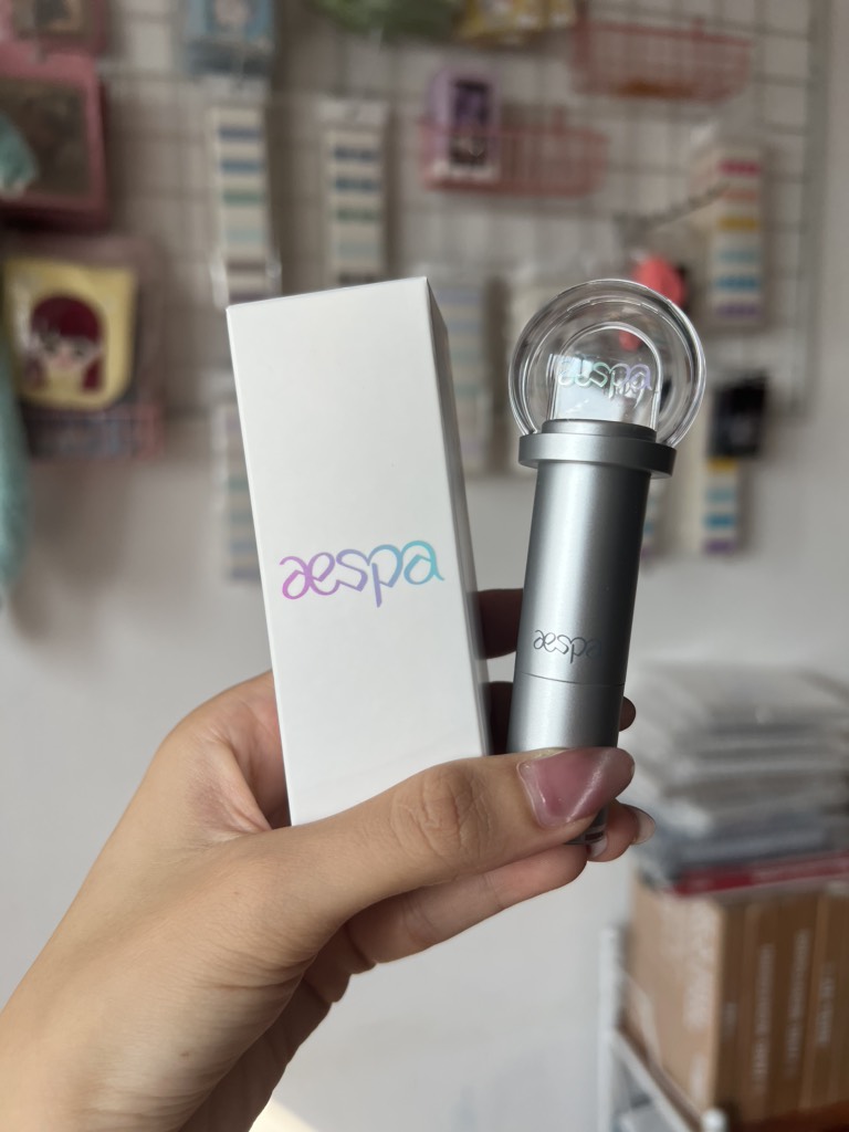 Son dưỡng Aespa - Phiên bản Lightstick