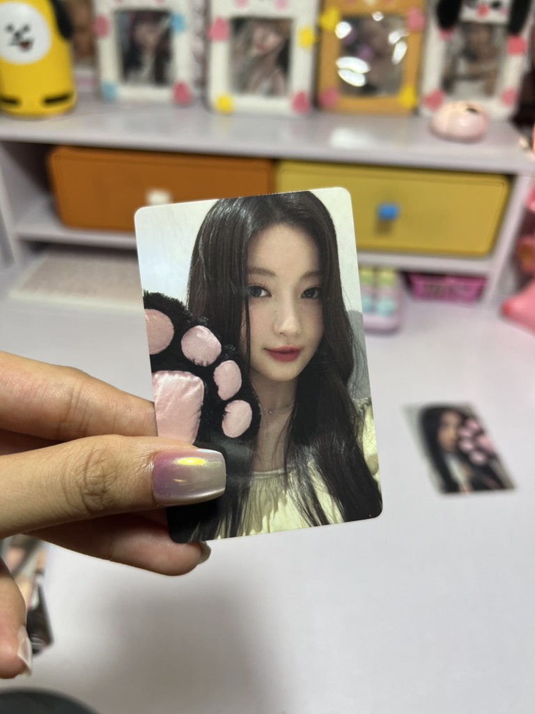 Photocard BABYMONSTER Rose Day Lucky Draw Event - Thẻ ảnh bo góc Babymonster