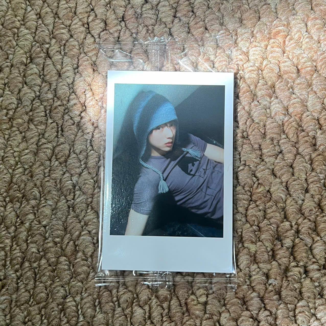 Photocard Cortis GREENGREEN official - Thẻ ảnh bo góc chính hãng
