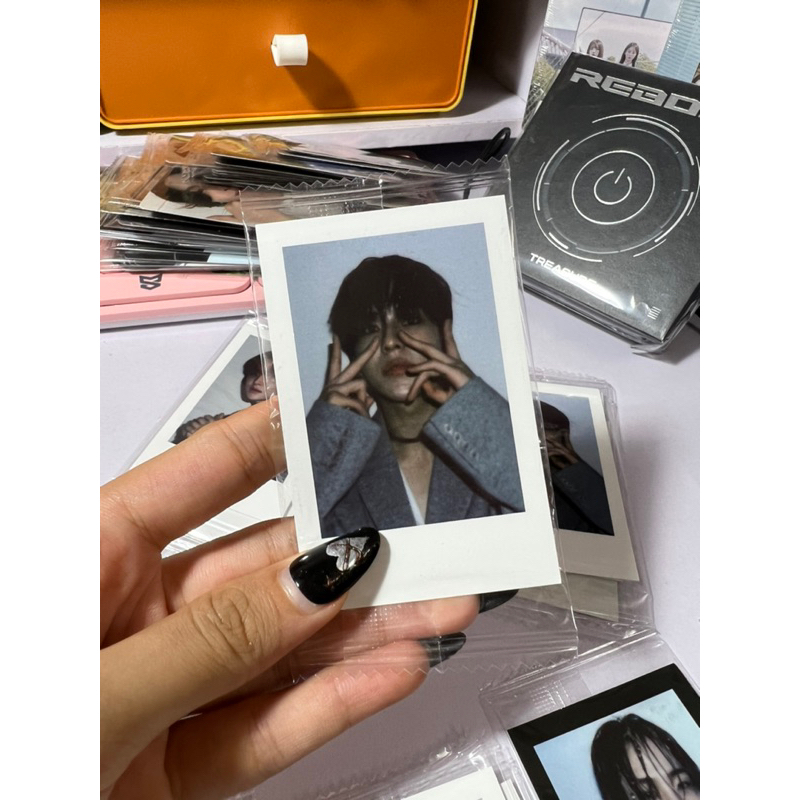 Hộp quà photocard TREASURE ngẫu nhiên