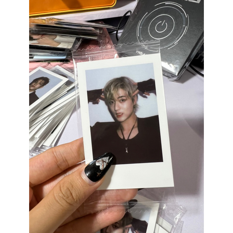 Hộp quà photocard TREASURE ngẫu nhiên