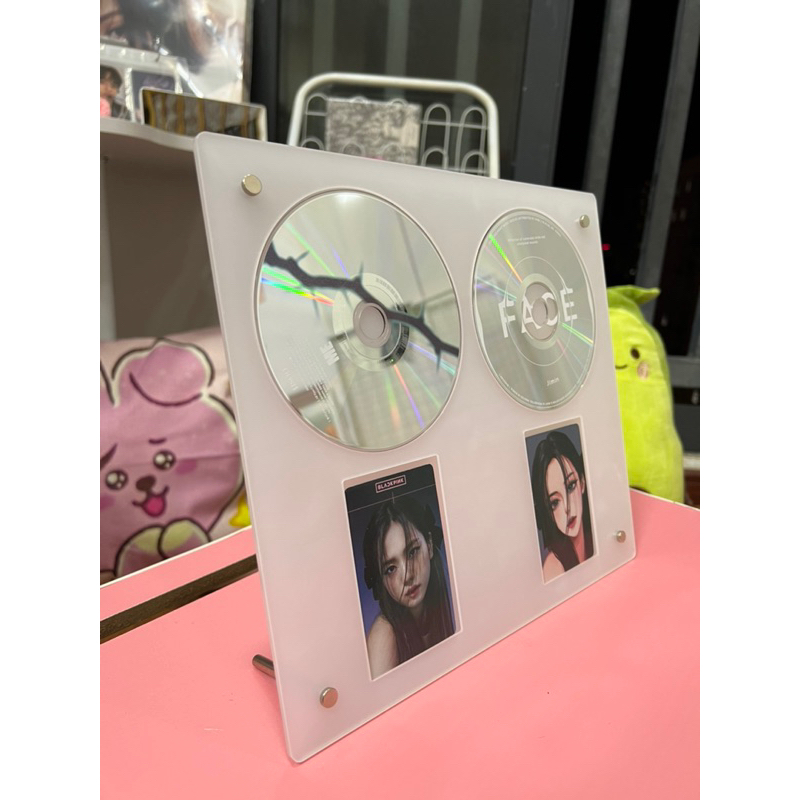 Khung mica trong suốt trưng bày photocard và CD