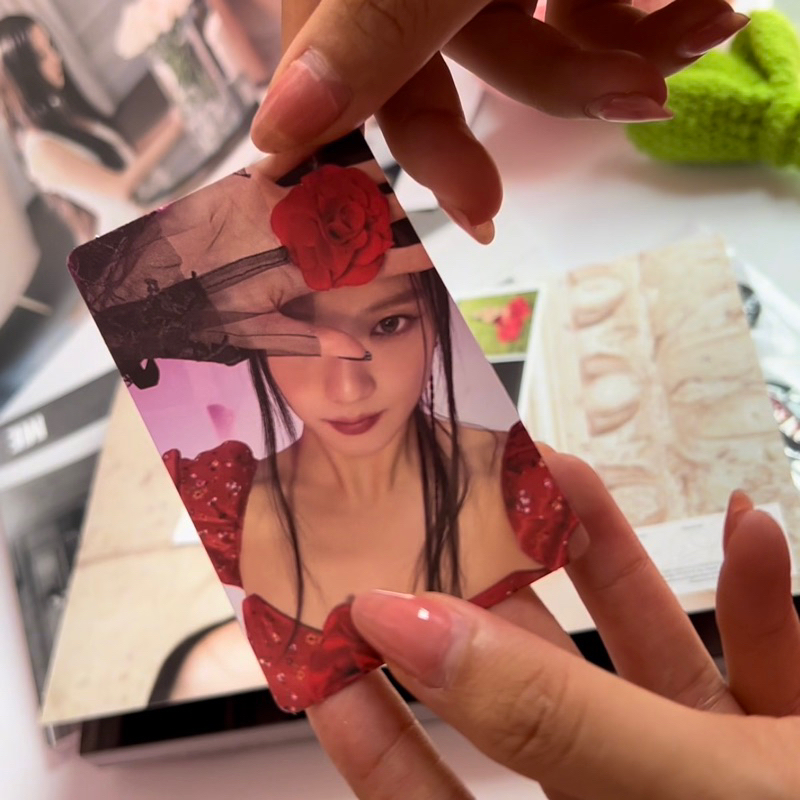 Tách lẻ photobook Special Jisoo