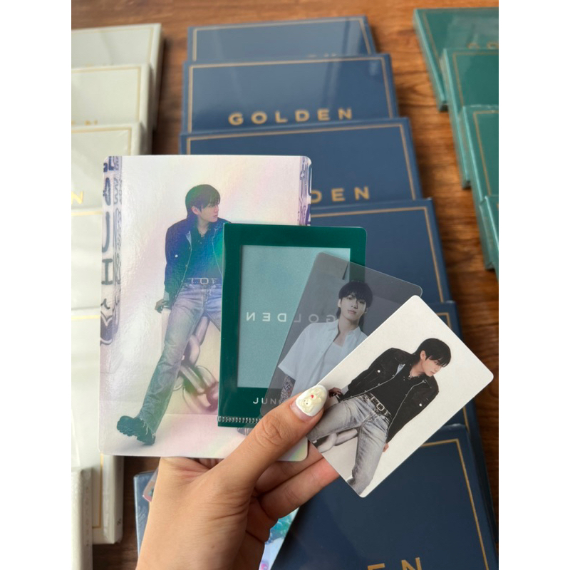 Photocard, album rỗng Jungkook Golden