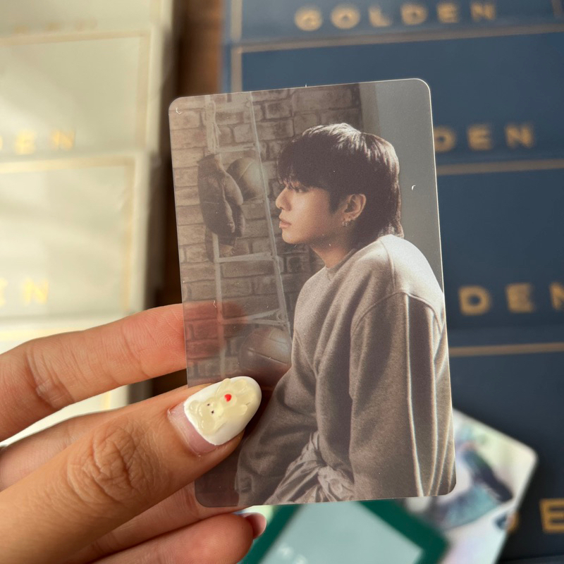 Photocard, album rỗng Jungkook Golden
