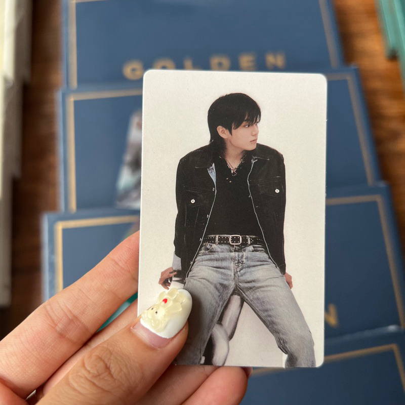 Photocard, album rỗng Jungkook Golden