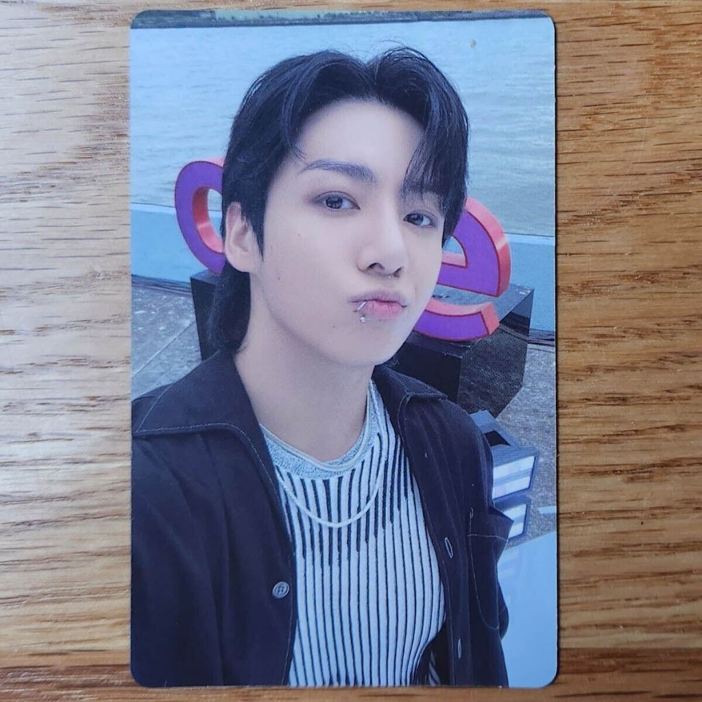 Photocard, album rỗng Jungkook Golden