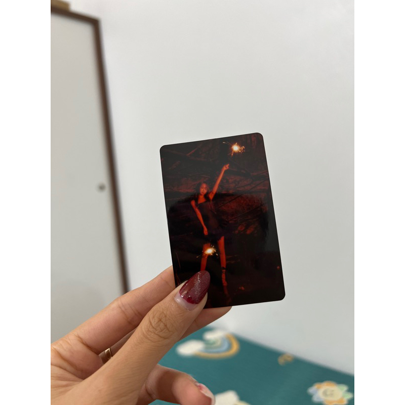 Photocard Le Sserafim Easy chính hãng - Thẻ ảnh bo góc Le Sserafim Easy
