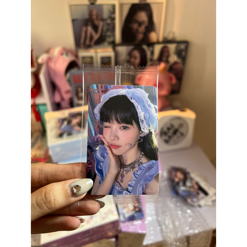 Photocard ILLIT - Thẻ ảnh bo góc ILLIT