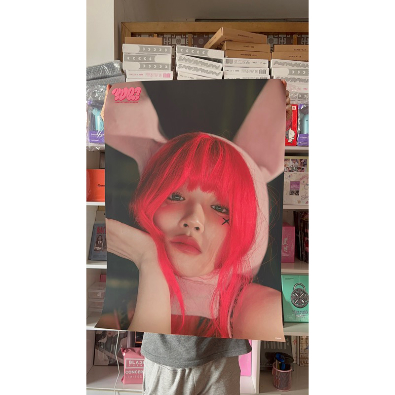 Poster album Yuqi YUQ1 - ảnh áp phích album solo Yuqi