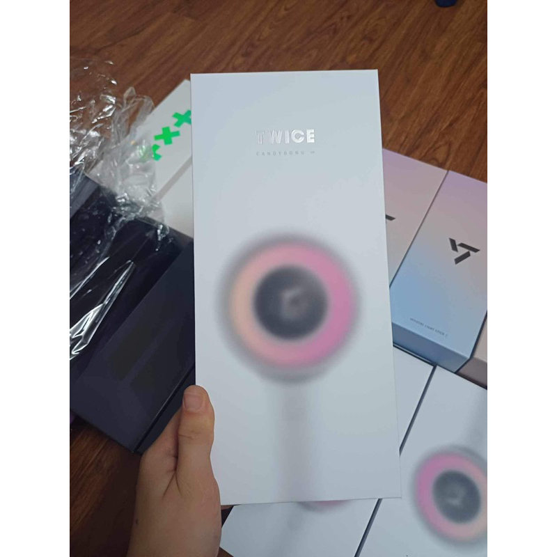 Lightstick TWICE Ver 3 Official - Đèn cổ vũ TWICE chính hãng
